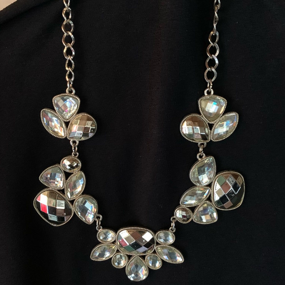 Women’s necklace